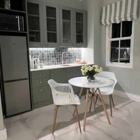 Two On Milner - Oak Tree Cottage - Stylish Open-Plan Guesthouse In Rondebosch Cape Town Exterior photo