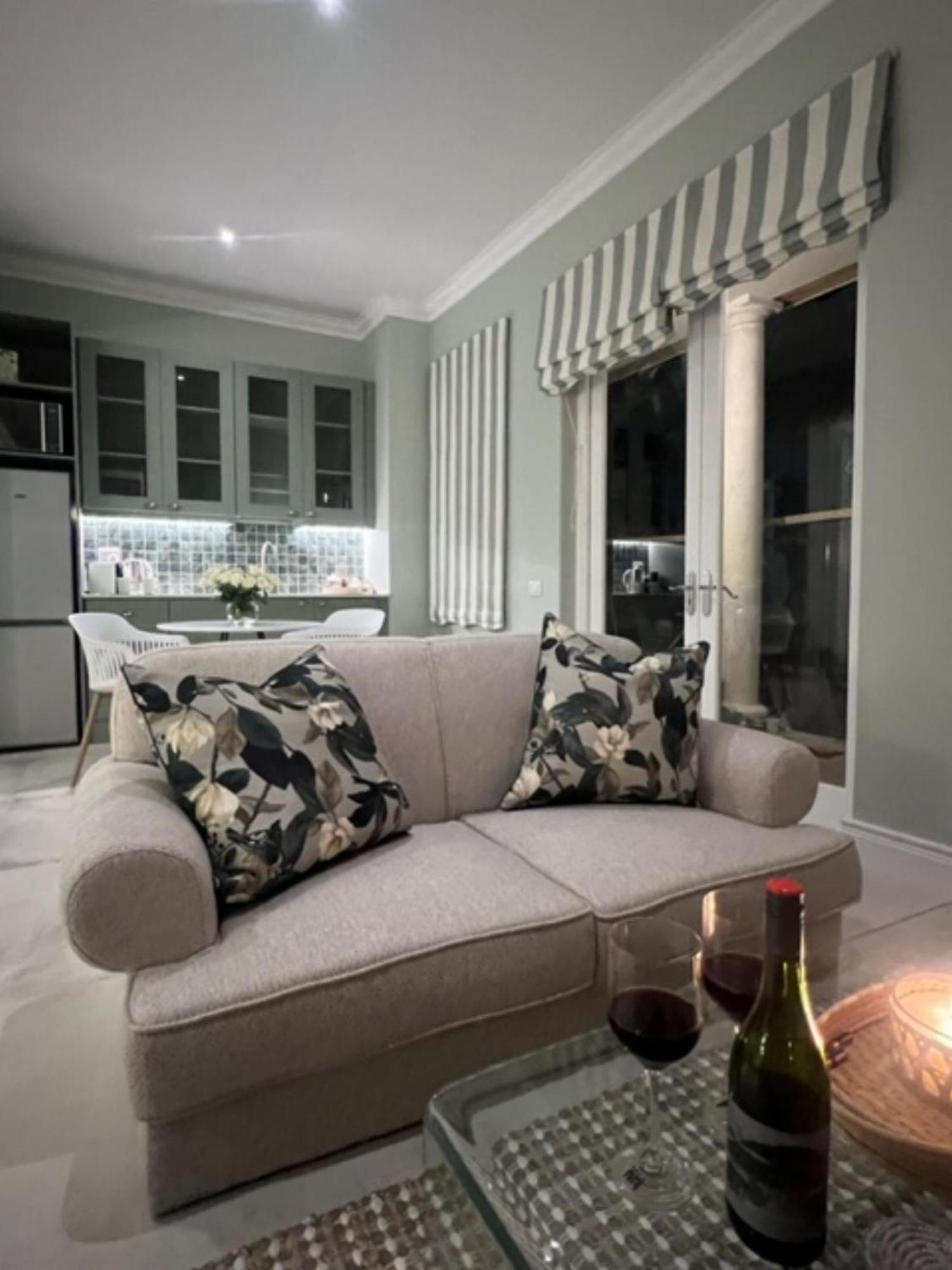 Two On Milner - Oak Tree - Stylish Open-plan In Rondebosch Appartement Kaapstad