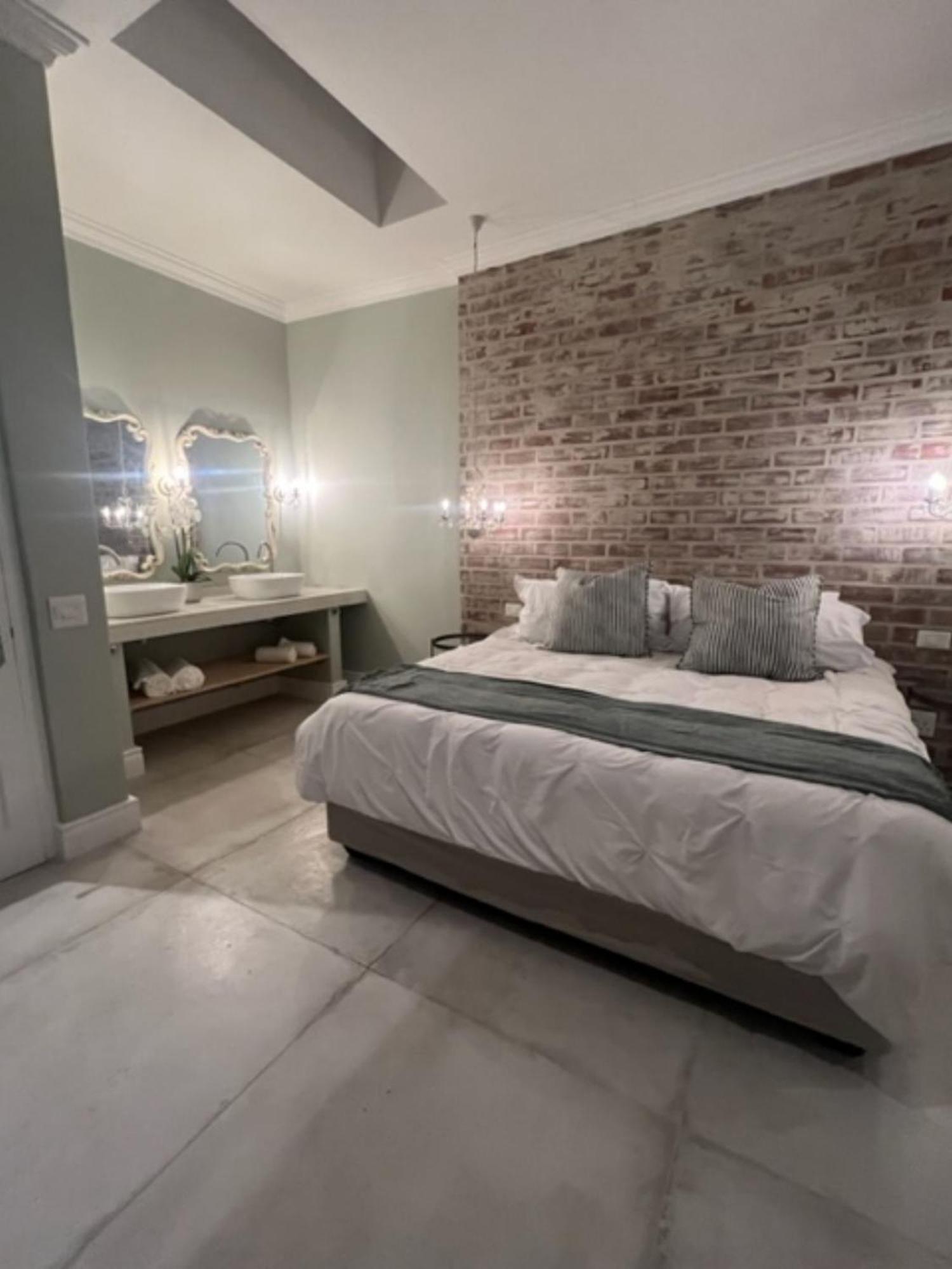 Appartement Two On Milner - Oak Tree - Stylish Open-plan In Rondebosch *